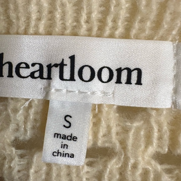 Heartloom Cream Crochet Knit Cardigan Top | Floral Detail | Size S - Picture 4 of 6